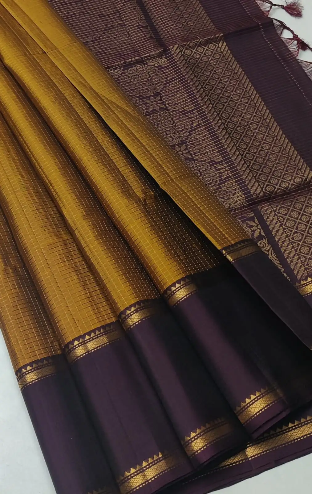 Mustard & Plum Checkered Zari Kanchipuram Silk Saree